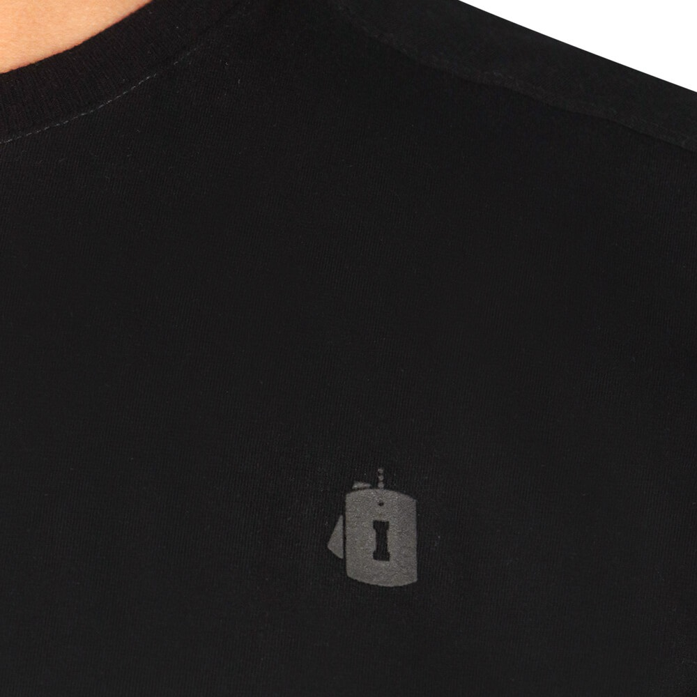 Camiseta Invictus - T-shirt B�sica