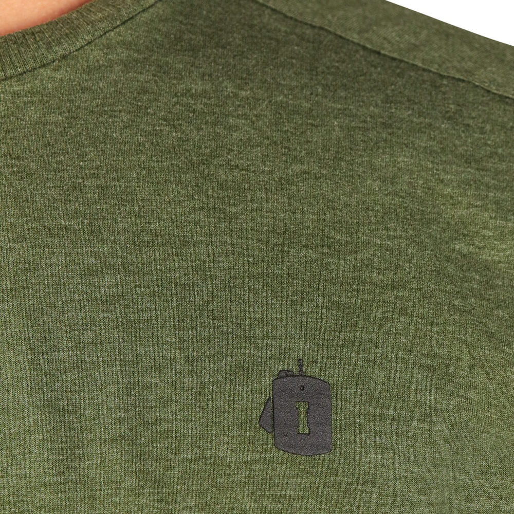 Camiseta Invictus - T-shirt B�sica